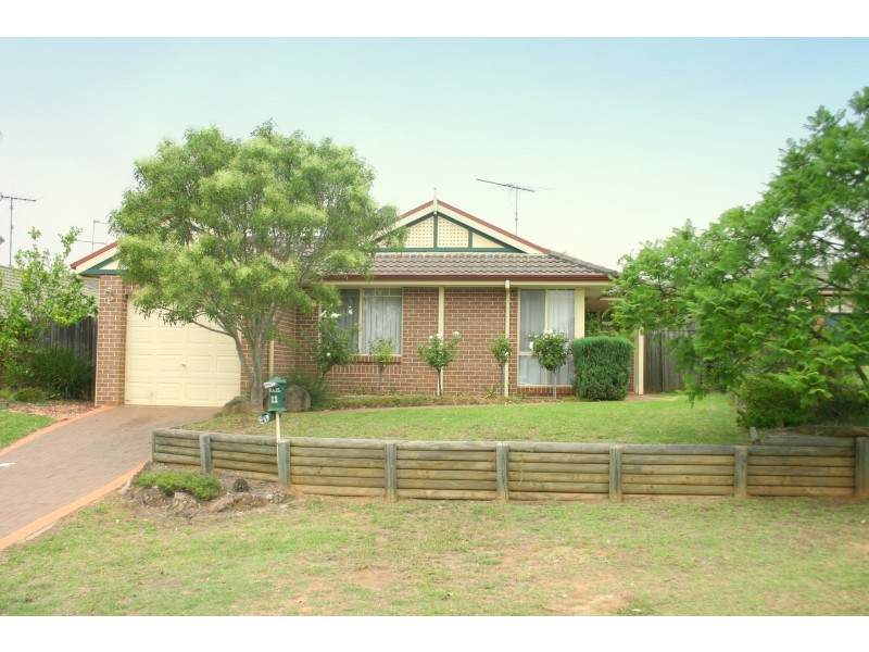 11 Lacy Place, Mount Annan NSW 2567