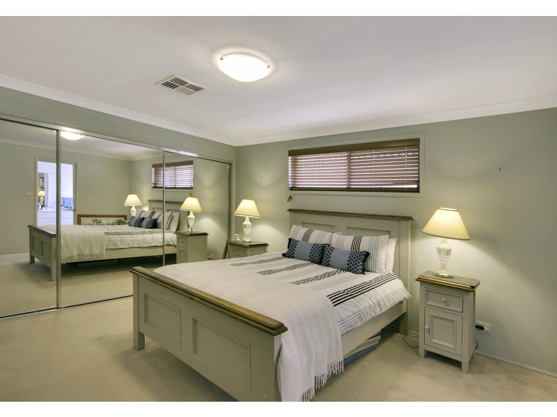 20 Lincoln Grove, Harrington Park NSW 2567