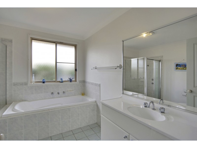 20 Lincoln Grove, Harrington Park NSW 2567