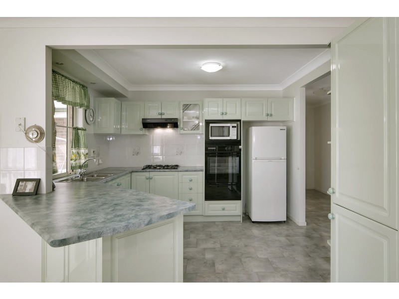 8 Craven Place, Mount Annan NSW 2567