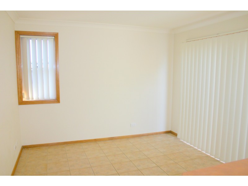 86 GLENFIELD DRIVE, Currans Hill NSW 2567