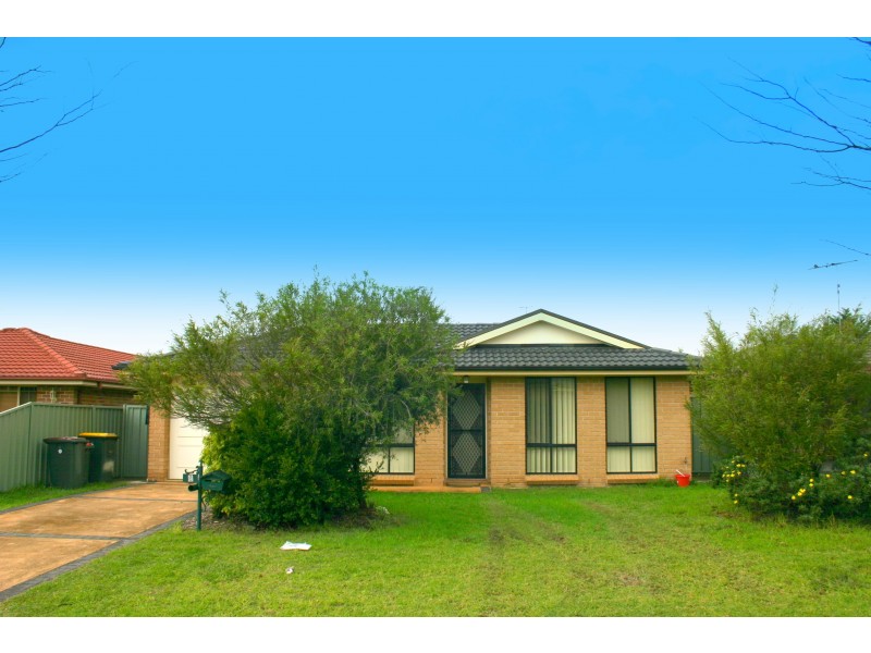 6 Hayes Court, Harrington Park NSW 2567