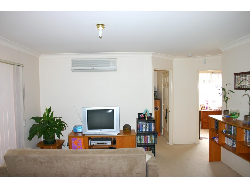 6 Stephenson Place, Currans Hill NSW 2567