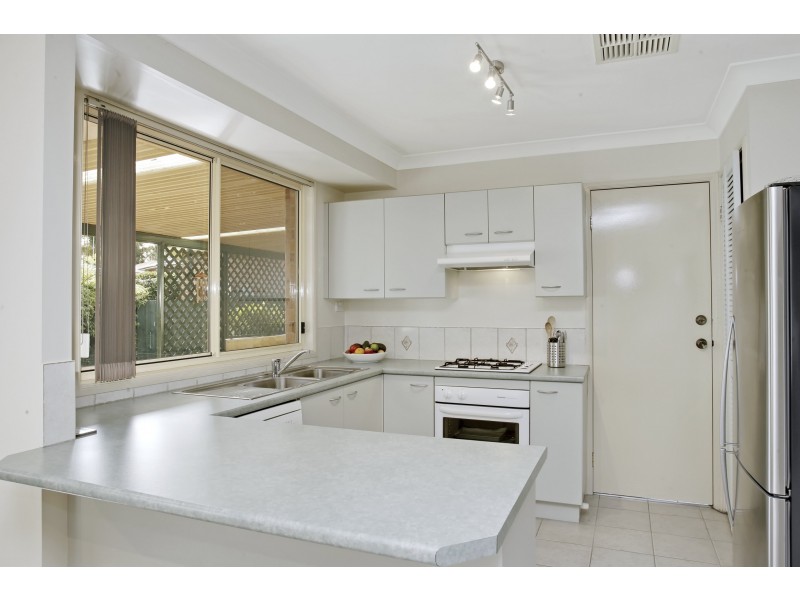 9 Glenfield Drive, Currans Hill NSW 2567