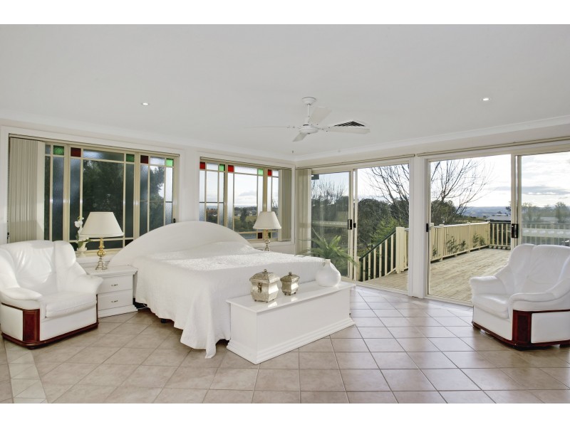 10 Stonebrook Meadows Road, Razorback NSW 2571