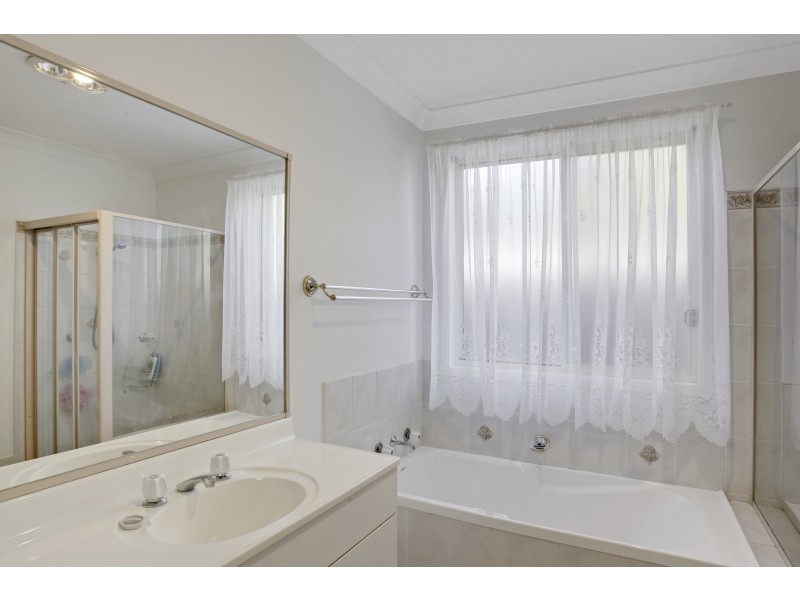 12 Joan Place, Currans Hill NSW 2567