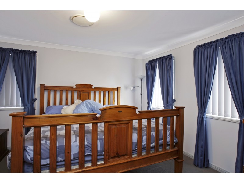 8/18-36 Glenfield Drive, Currans Hill NSW 2567