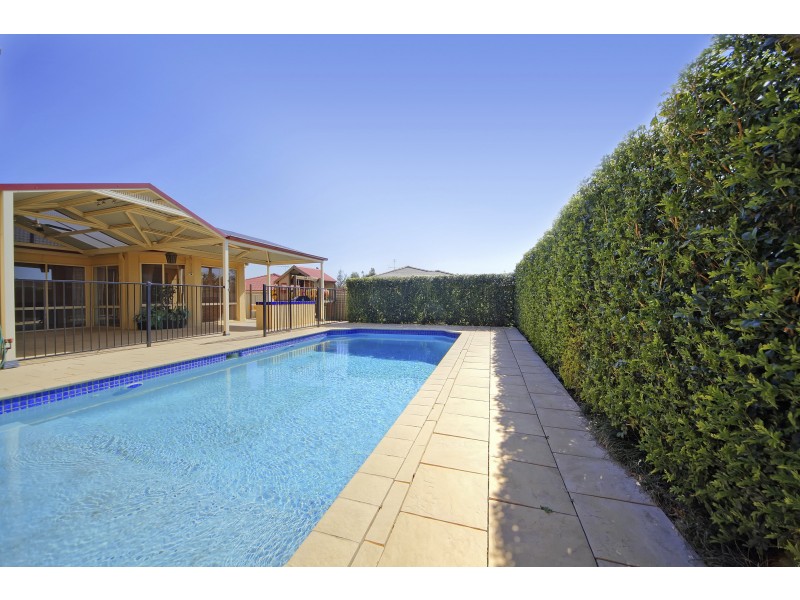 77 Waterworth Drive, Narellan Vale NSW 2567