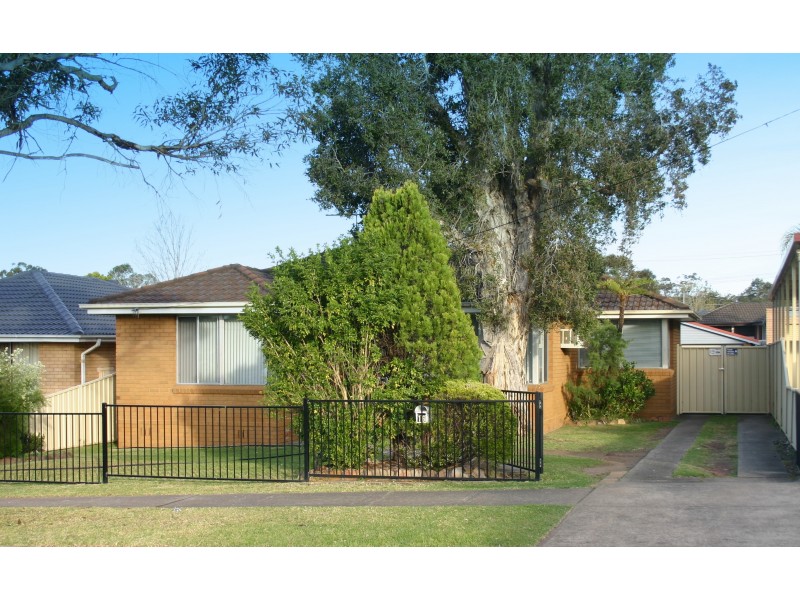 16 Macquarie Ave, Campbelltown NSW 2560