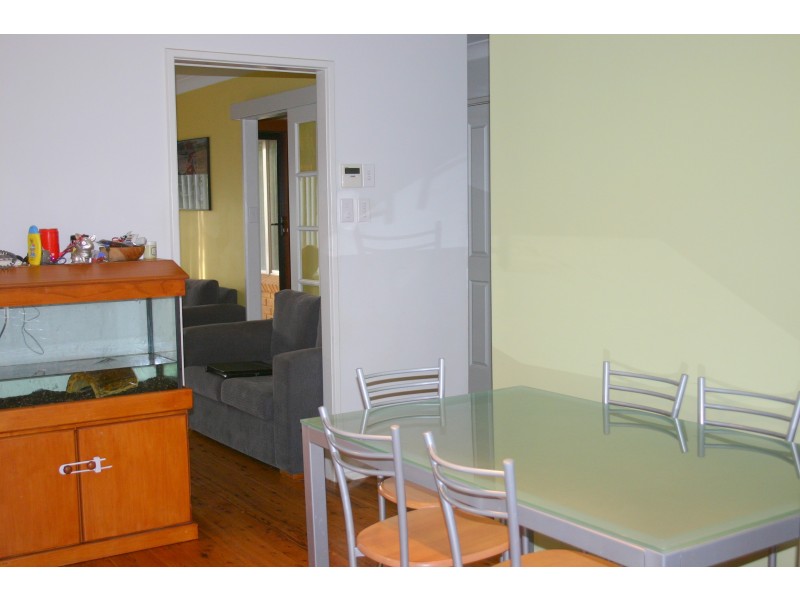 16 Macquarie Ave, Campbelltown NSW 2560