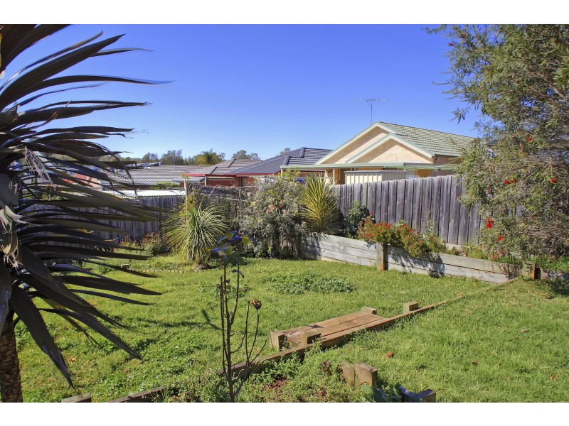 4 Lakeside Street, Currans Hill NSW 2567