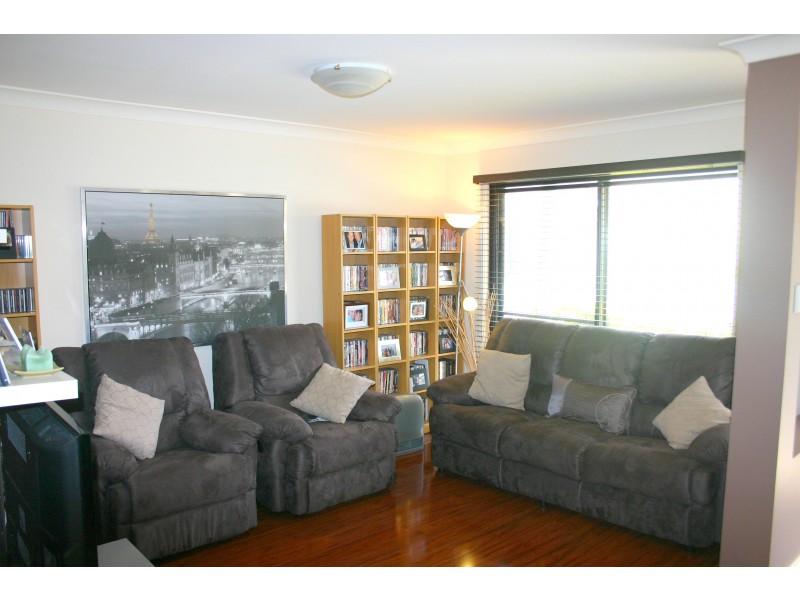 4/92-98 Glenfield Drive, Currans Hill NSW 2567