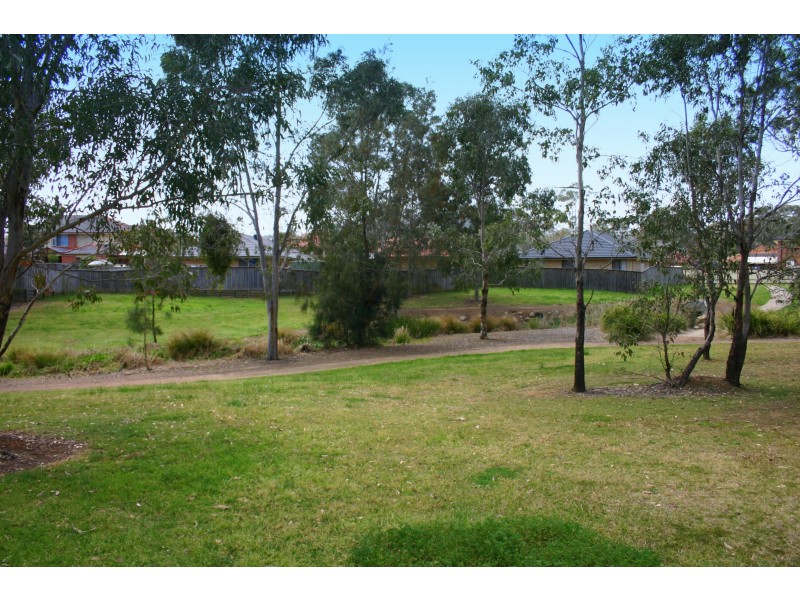 4/92-98 Glenfield Drive, Currans Hill NSW 2567