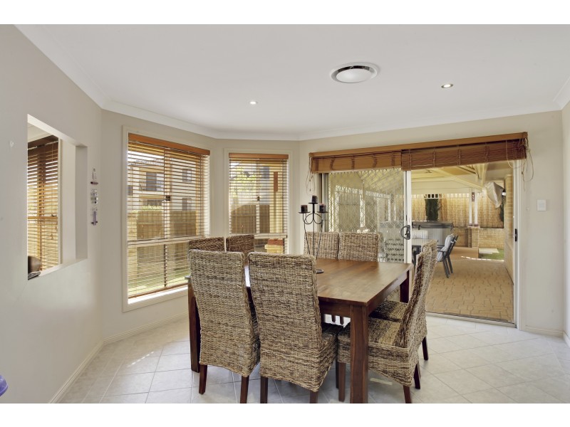 42 Hambledon Circuit, Harrington Park NSW 2567