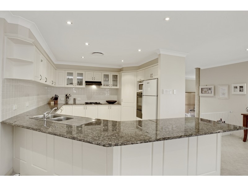 42 Hambledon Circuit, Harrington Park NSW 2567