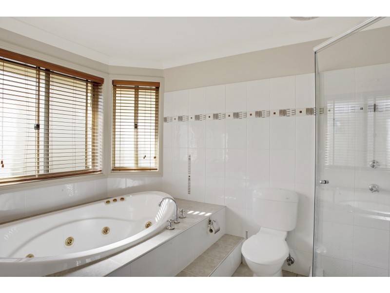 42 Hambledon Circuit, Harrington Park NSW 2567