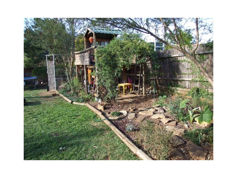 4 Scully Place, Mount Annan NSW 2567