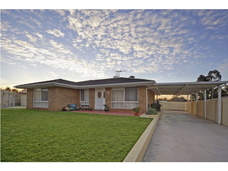 19 Eskdale Close, Narellan Vale NSW 2567