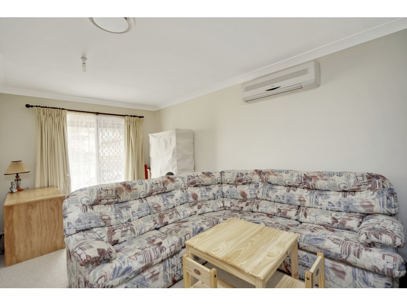 67 Downes Crescent, Currans Hill NSW 2567