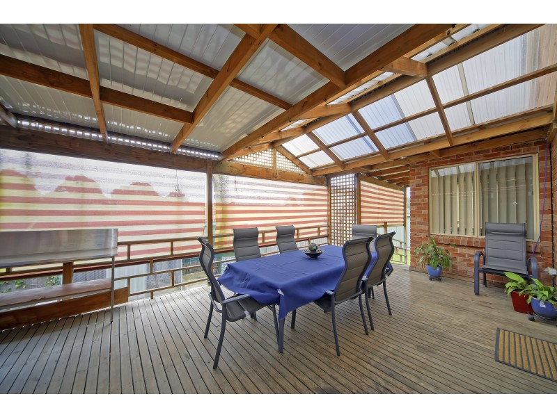67 Downes Crescent, Currans Hill NSW 2567