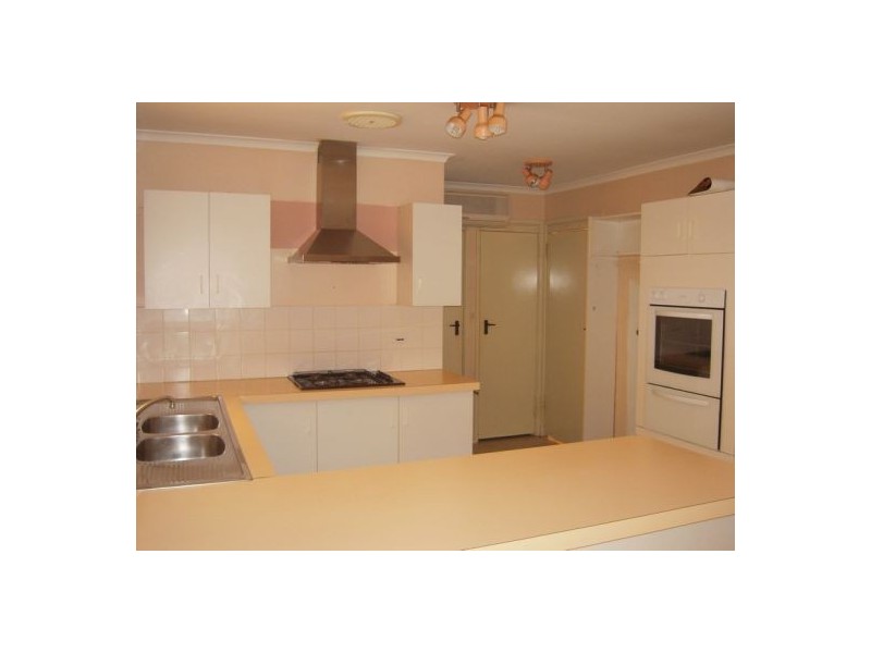 2 Lisa Close, Narellan NSW 2567
