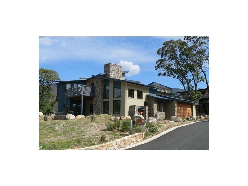 13 Stockwip Way, Crackenback NSW 2627