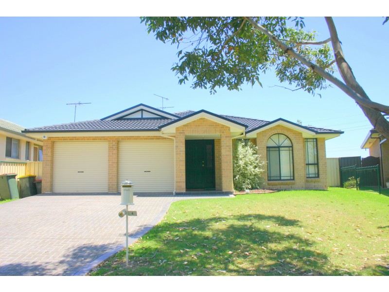 4 Antill Close, Camden South NSW 2570