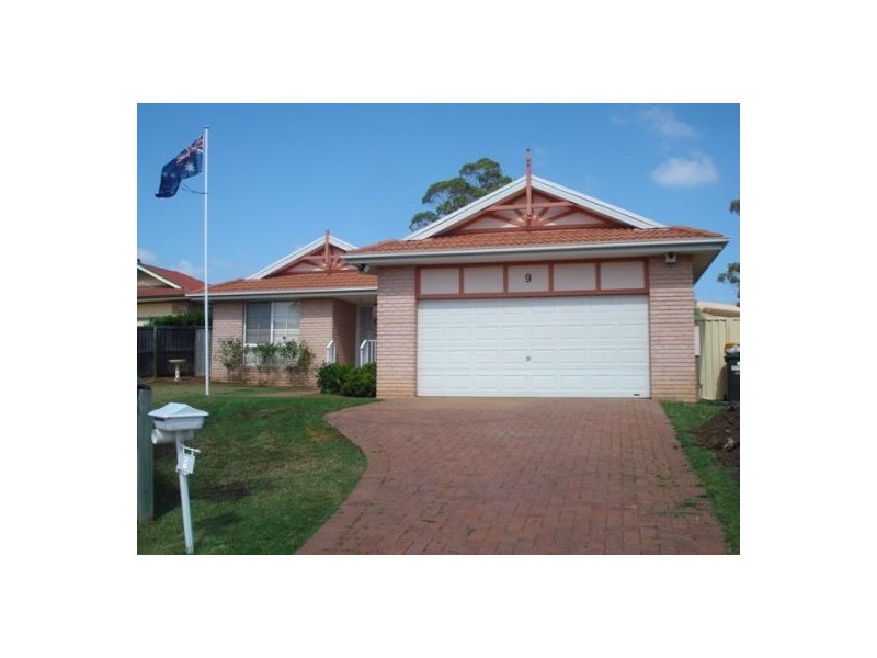 9 David Place, Mount Annan NSW 2567