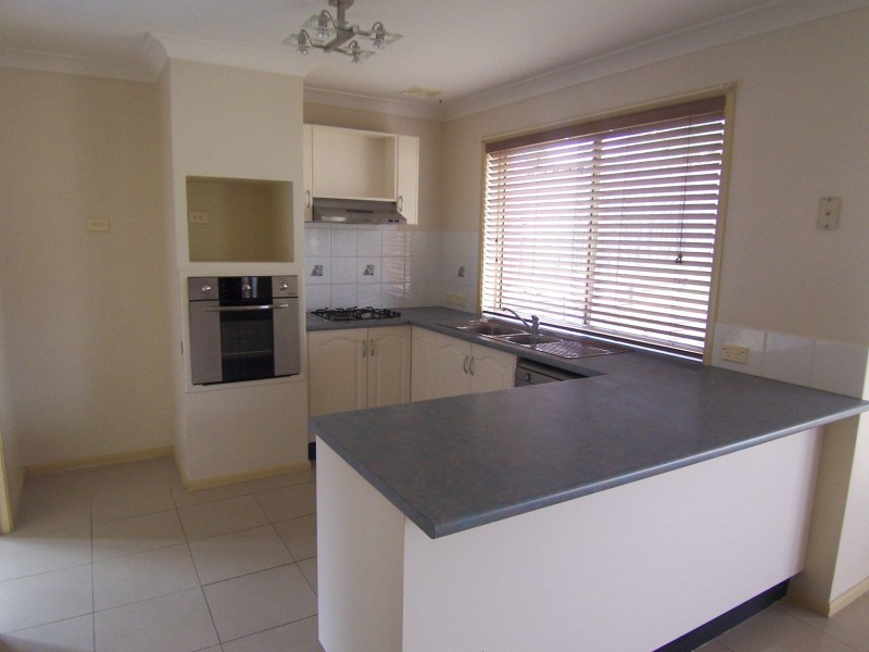 24 The Kraal Dr, Blair Athol NSW 2560