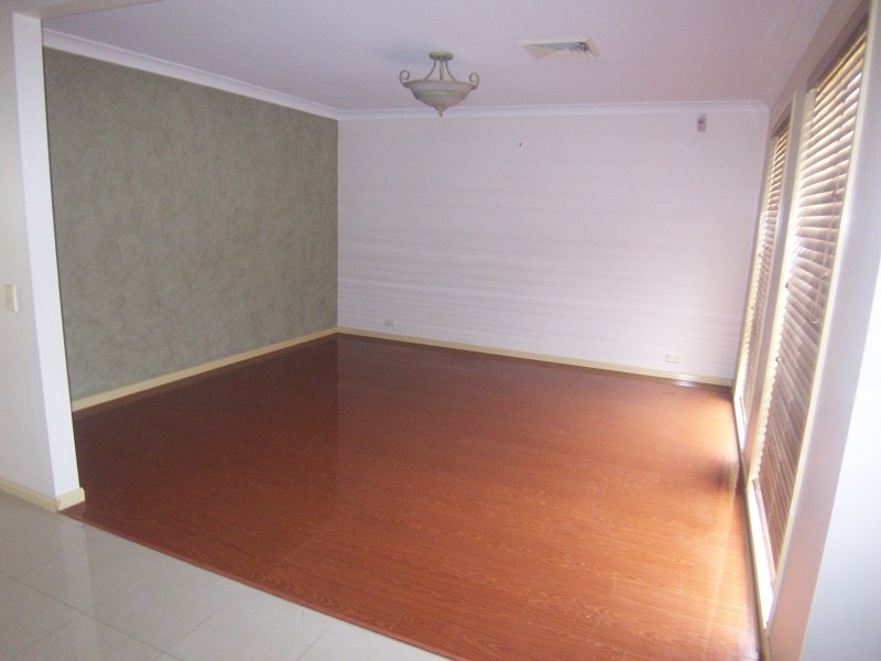 24 The Kraal Dr, Blair Athol NSW 2560