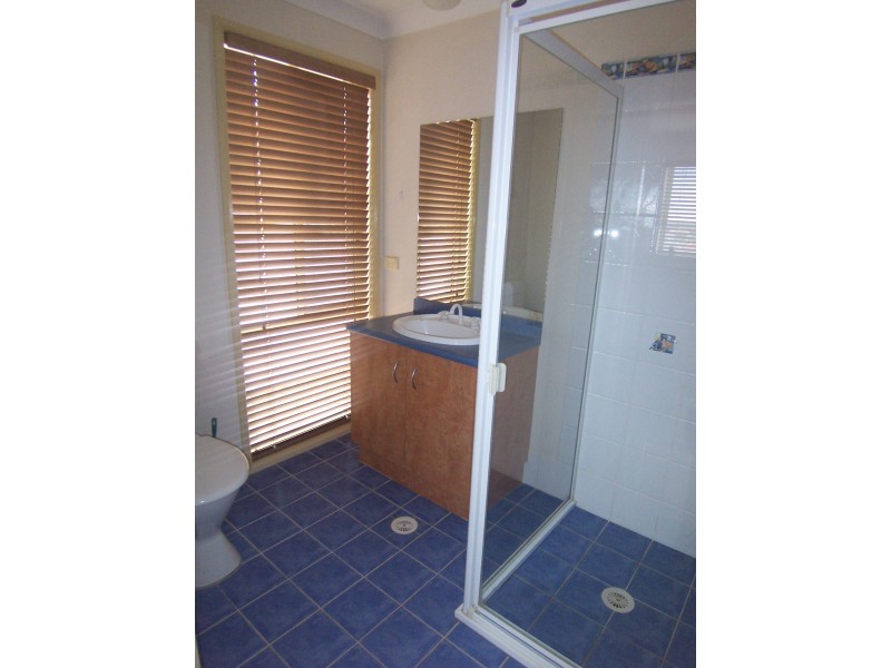 24 The Kraal Dr, Blair Athol NSW 2560