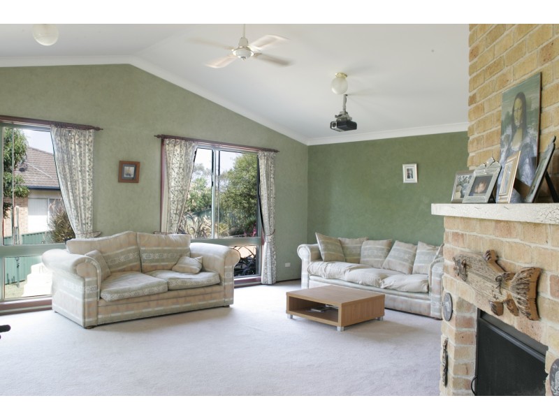1 Blake Road, Mount Annan NSW 2567