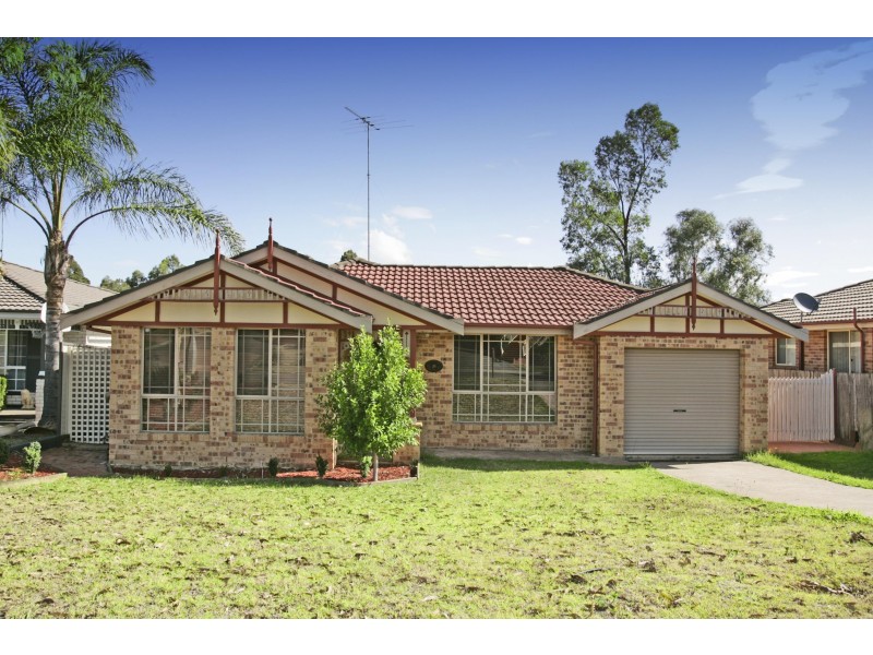 35 Downes Crescent, Currans Hill NSW 2567