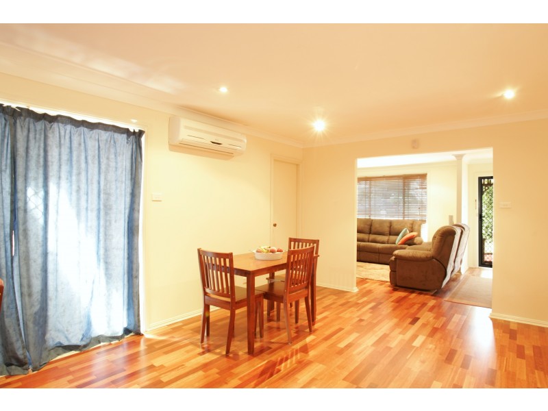 35 Downes Crescent, Currans Hill NSW 2567