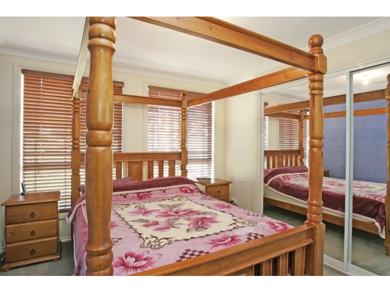 35 Downes Crescent, Currans Hill NSW 2567