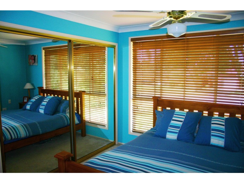 33 Paddymiller Ave, Currans Hill NSW 2567