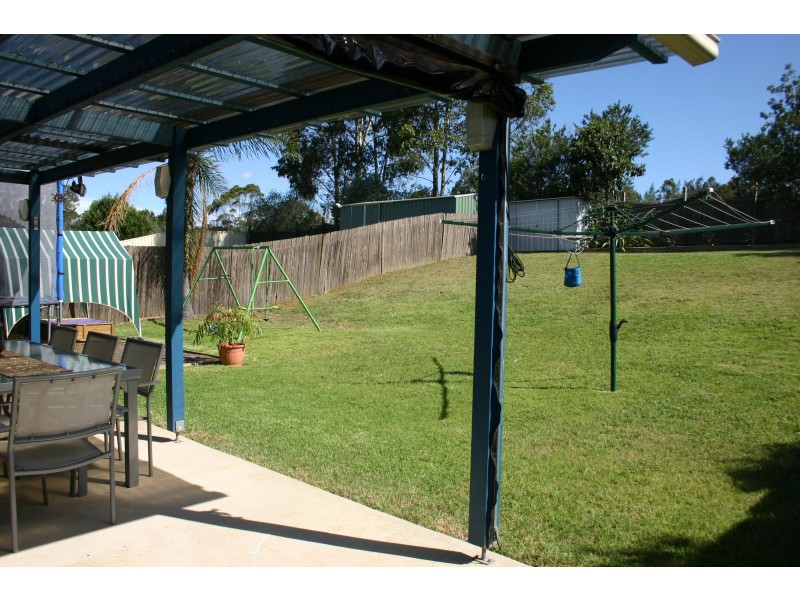 33 Paddymiller Ave, Currans Hill NSW 2567