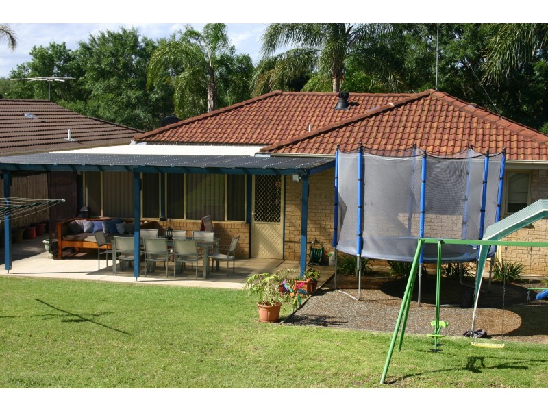 33 Paddymiller Ave, Currans Hill NSW 2567