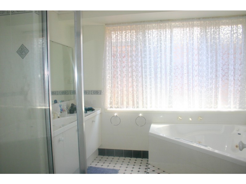 21 Packenham Place, Mount Annan NSW 2567