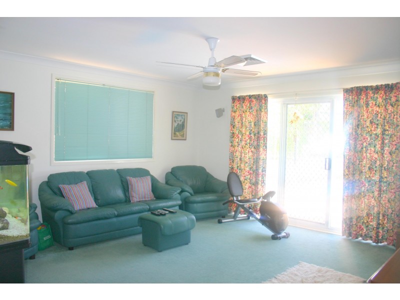 21 Packenham Place, Mount Annan NSW 2567