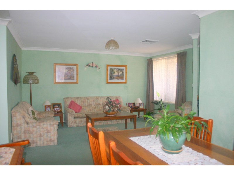 21 Packenham Place, Mount Annan NSW 2567