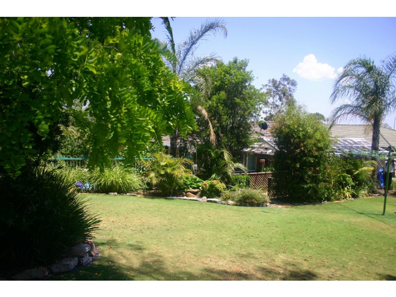 21 Packenham Place, Mount Annan NSW 2567