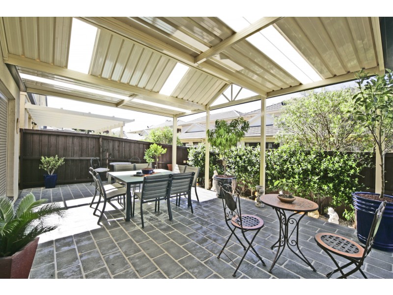 15 Lochview Crescent, Mount Annan NSW 2567