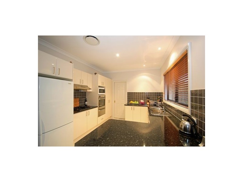 13 Lochview Cres, Mount Annan NSW 2567