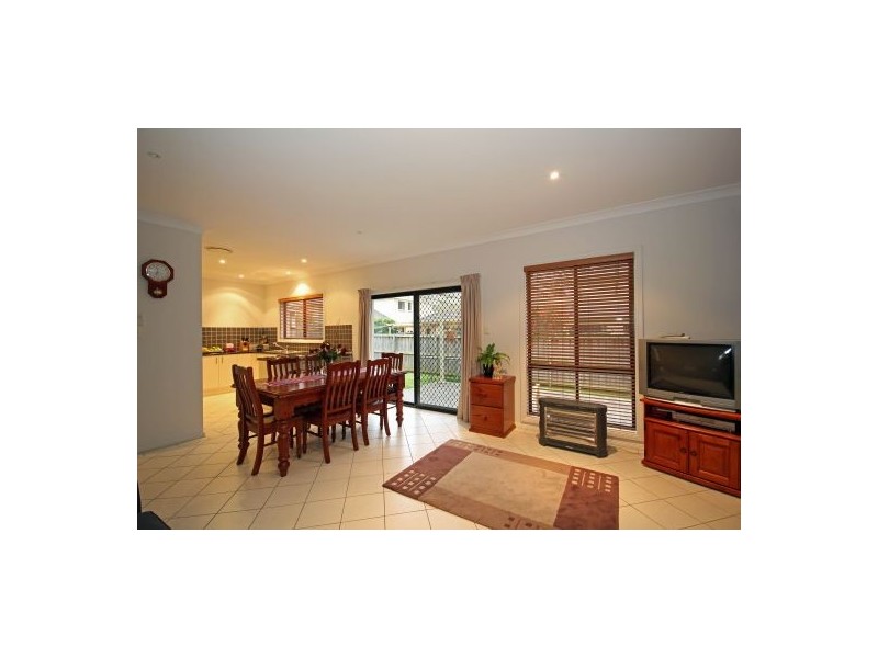 13 Lochview Cres, Mount Annan NSW 2567