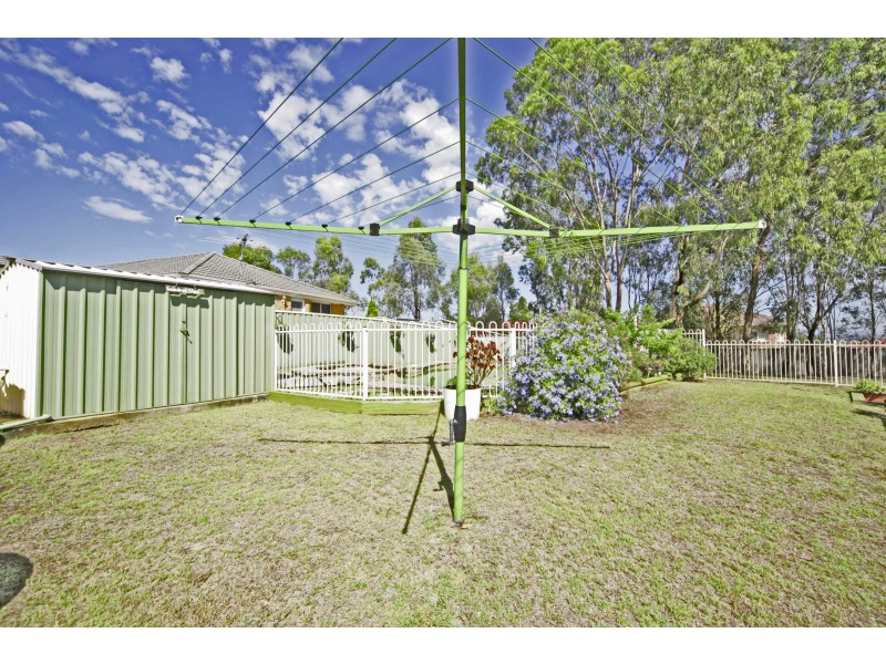 25 Smith Place, Mount Annan NSW 2567