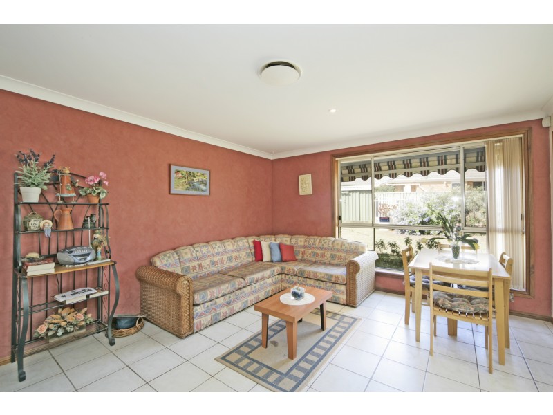 25 Smith Place, Mount Annan NSW 2567