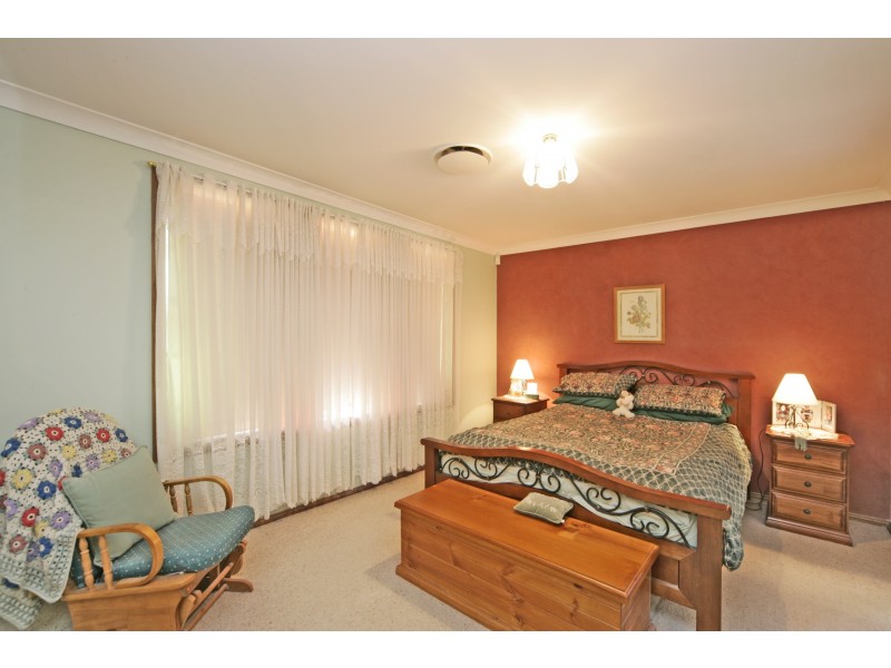 25 Smith Place, Mount Annan NSW 2567
