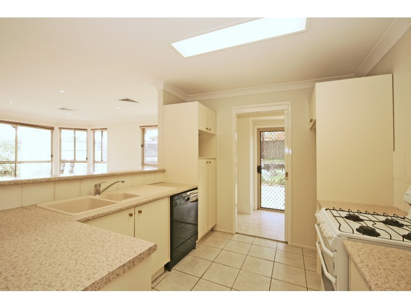 34 Kingston Road, Mount Annan NSW 2567