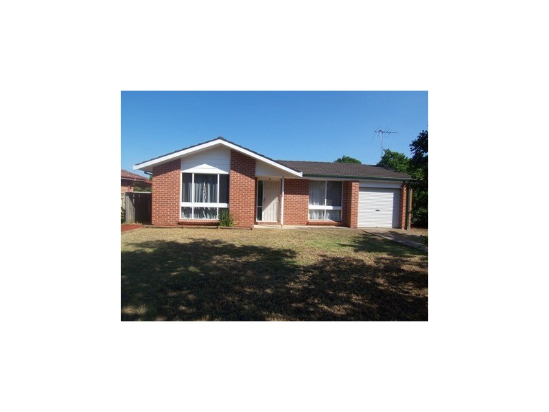 10  Paddymiller Ave, Currans Hill NSW 2567